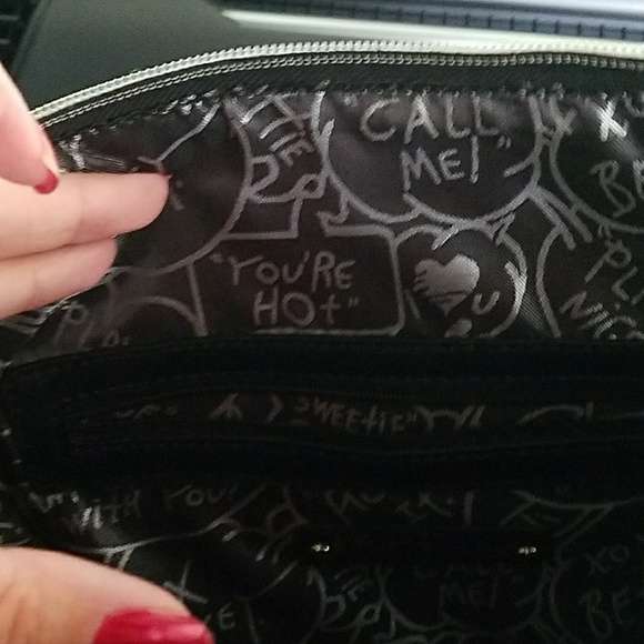 Purse - Picture 4 of 4