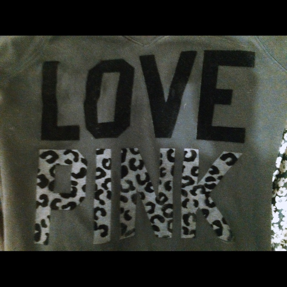 NWOT! Love Pink Victoria Secret Sweatshirt❤️