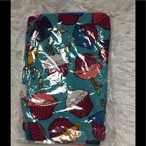 Lularoe birthday leggings
