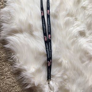 Brand new vineyard vine lanyard