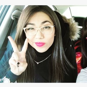 Meet your Posher, Areli