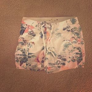 Floral h&m shorts