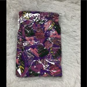 Lularoe birthday leggings