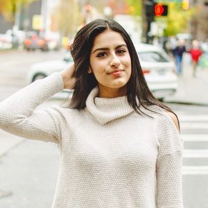 Meet your Posher, Sharan