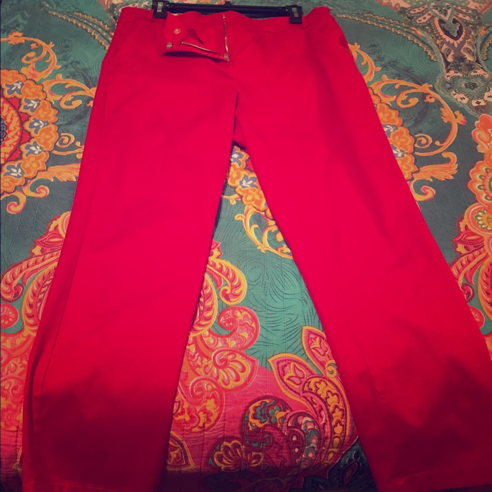 Red New York & Company straight leg pant size 10