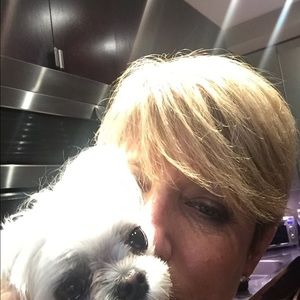 Meet your Posher, Cindy