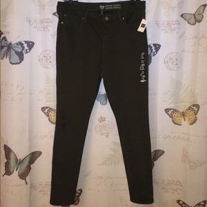Gap legging skimmer