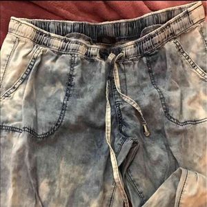 Light acid wash joggers