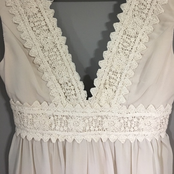 Boho Crochet Floral Lace Dress - Picture 3 of 8