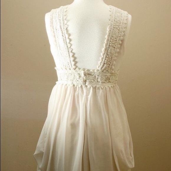 Boho Crochet Floral Lace Dress - Picture 5 of 8