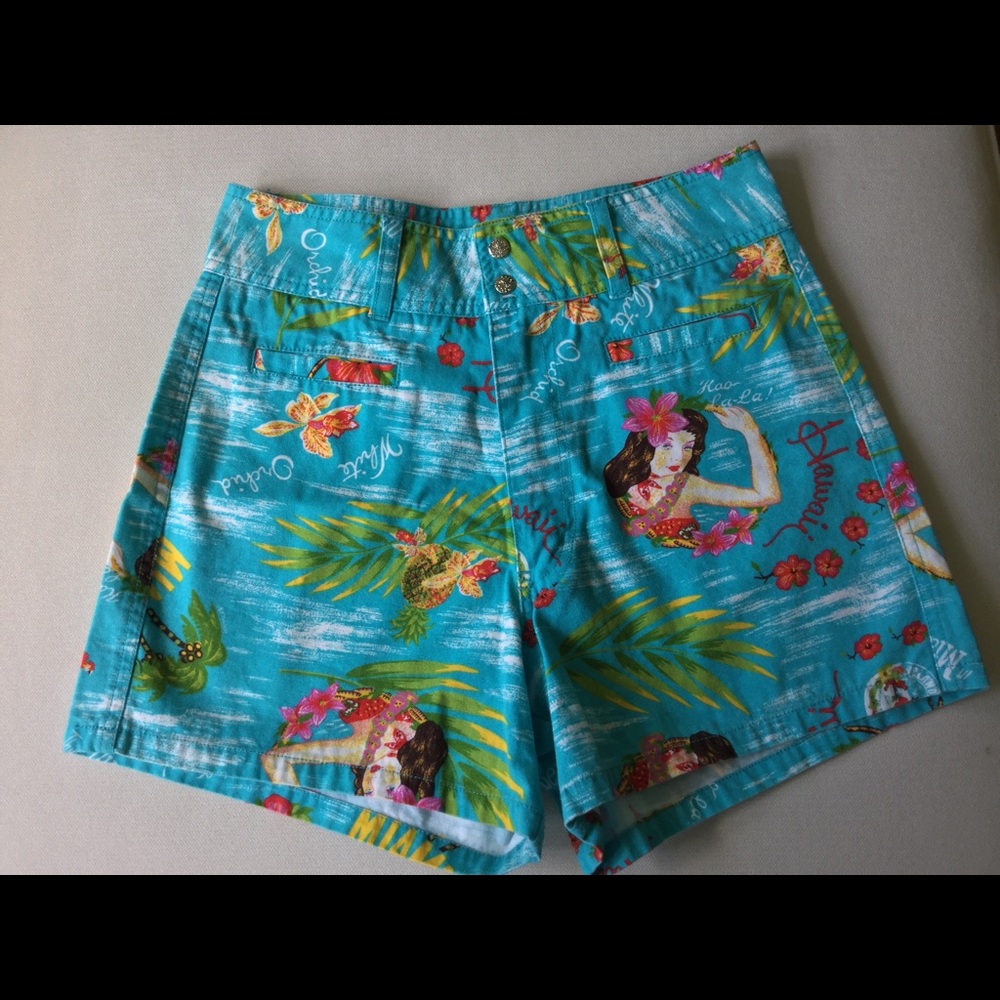 HAWAII THEMED HIGH WAISTED SHORTS
