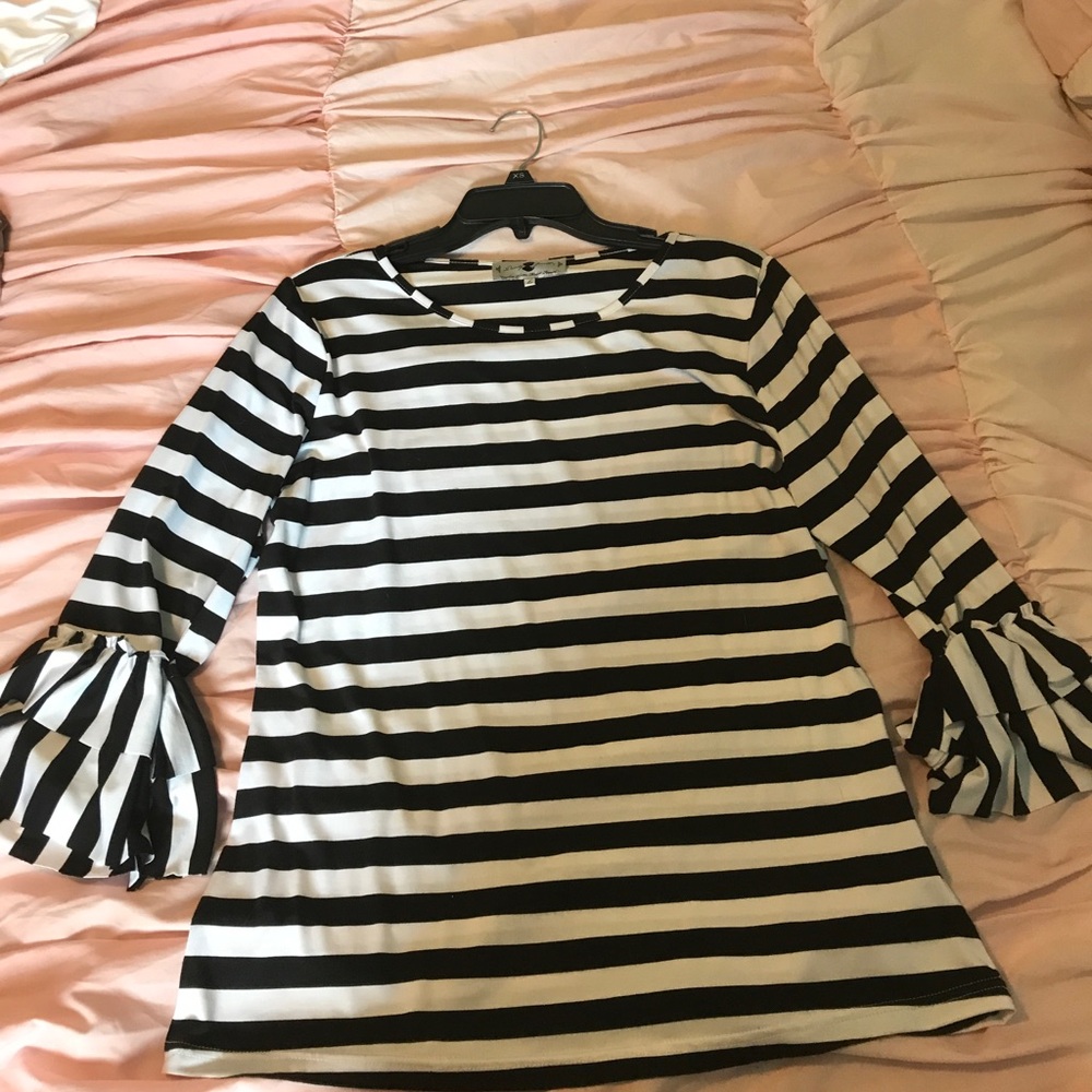 Dainty Jewell'a top