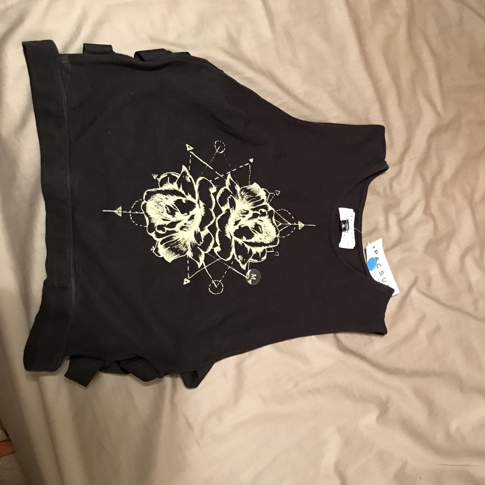 Kendall & Kylie tank top