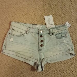 Brand new Forever 21 button up shorts Size 30