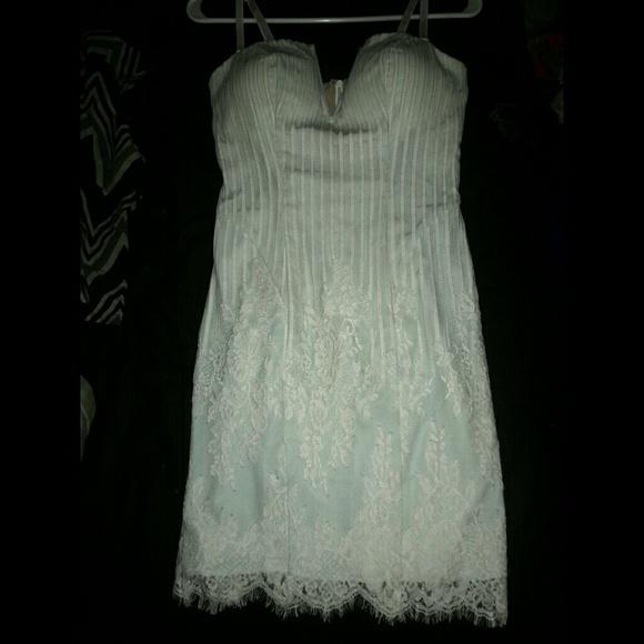 Guess dress - Picture 1 of 3