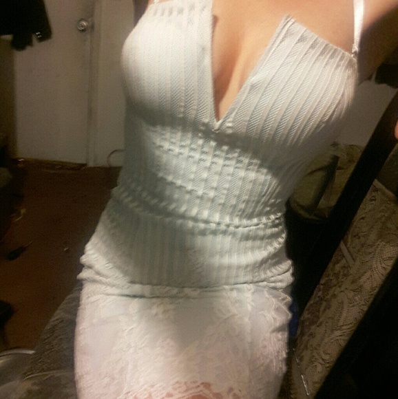 Guess dress - Picture 2 of 3