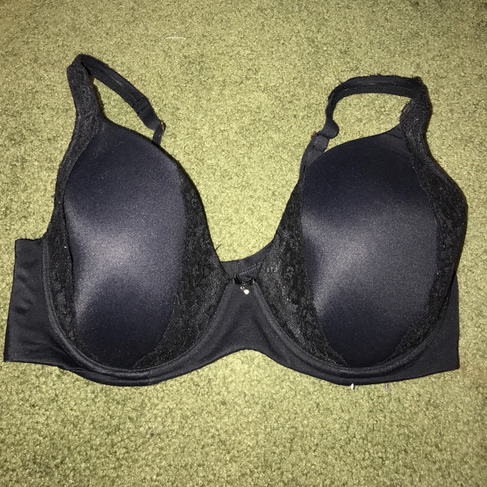 Black lace embraceable soma bra