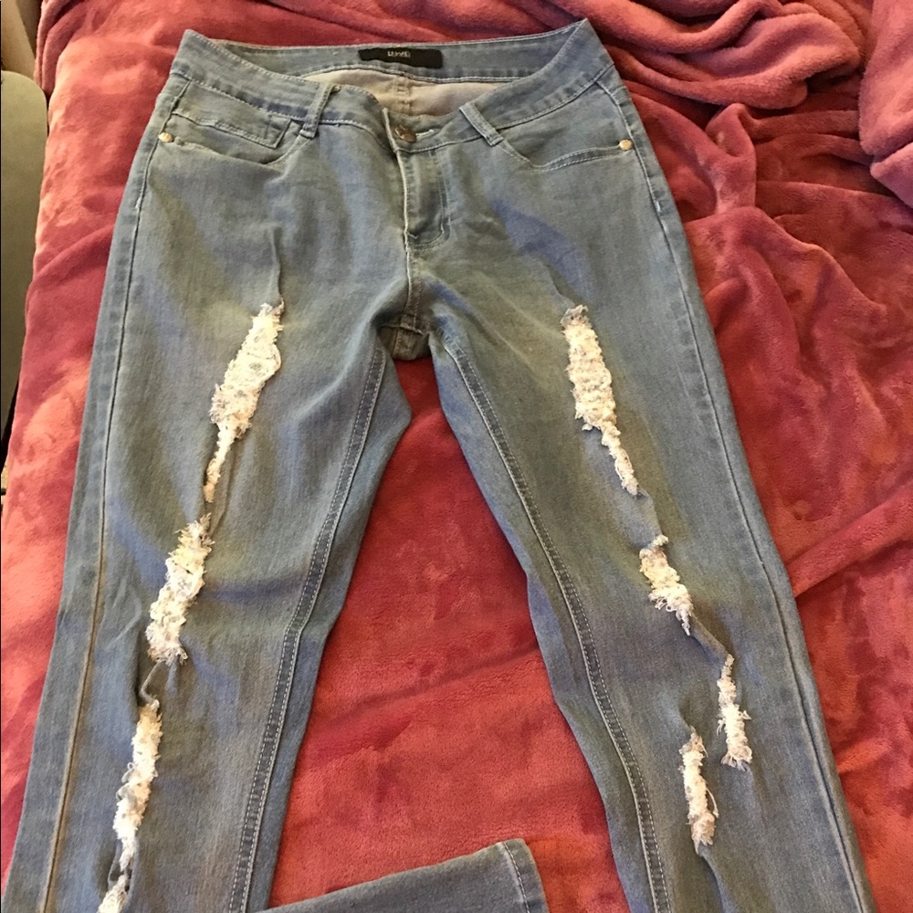 High waisted skinny jeans