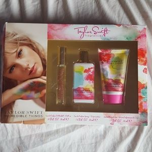 *UNUSED* Incredible Things Taylor Swift SET
