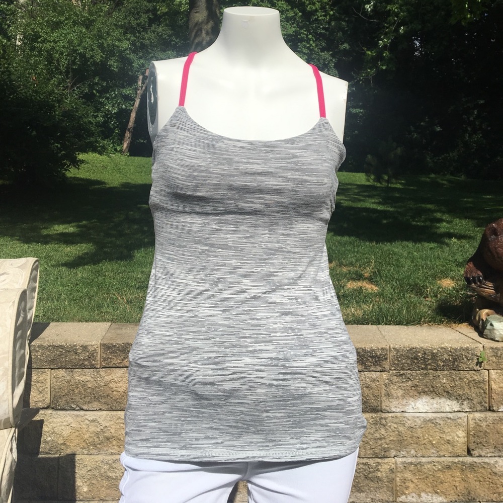Lululemon top