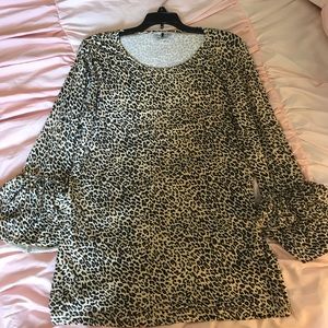 Dainty Jewell's layering top