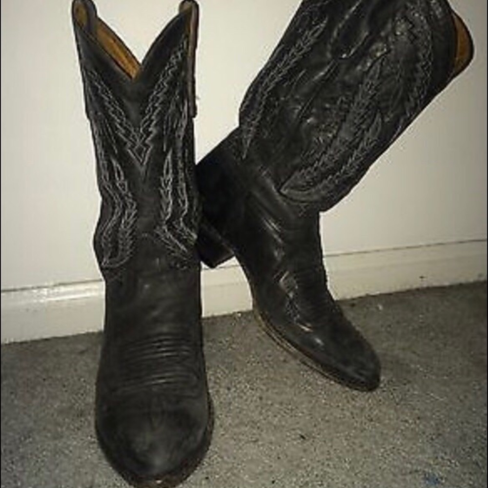 Black/gray Laredo cowboy boots