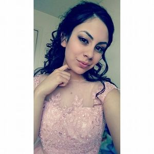 Meet your Posher, Synthia