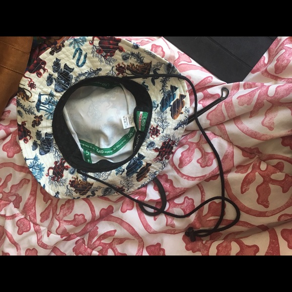 Bucket hat - Picture 3 of 4