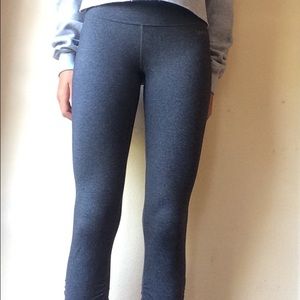 Cropped Grey Legging