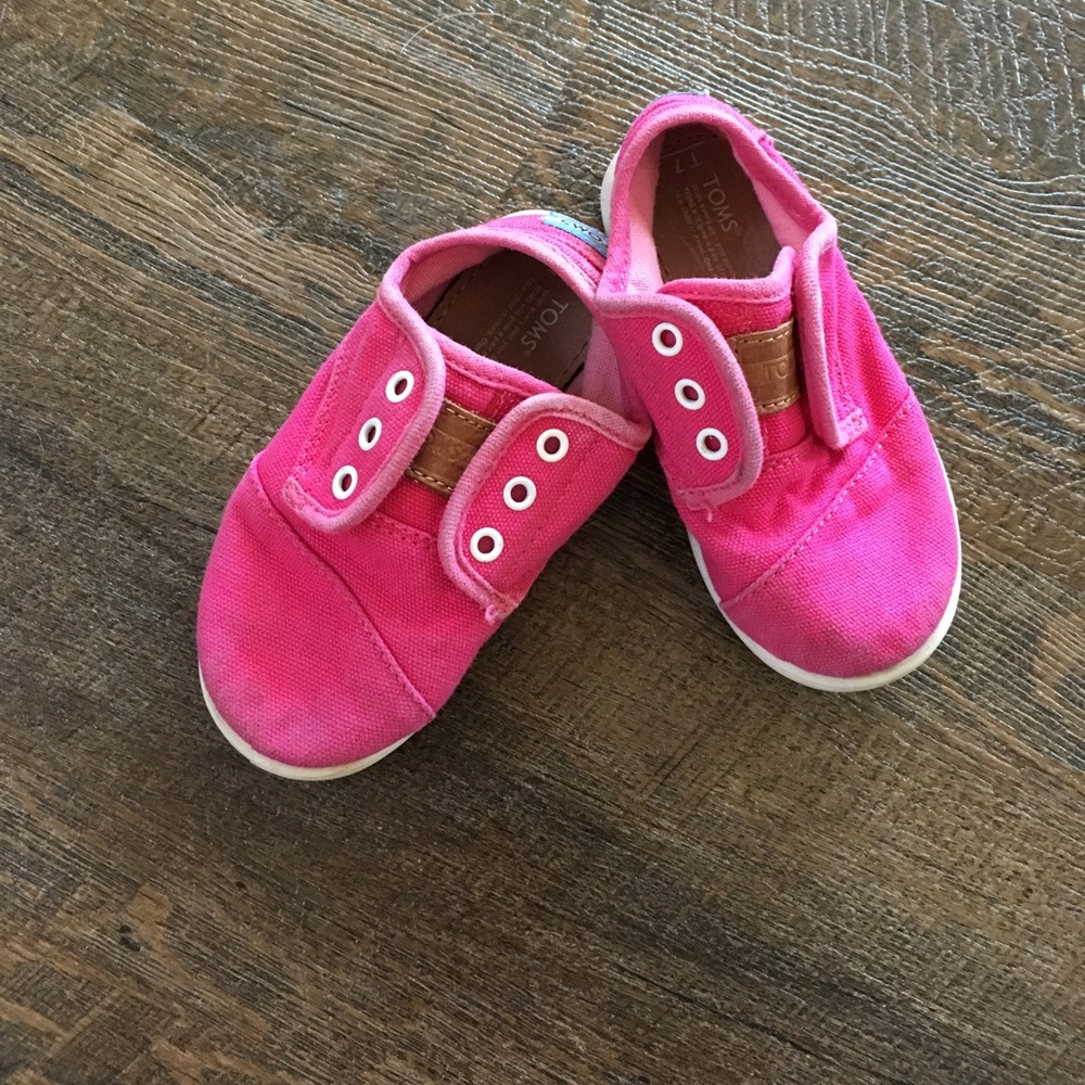 Tiny Toms Paseo Sneakers