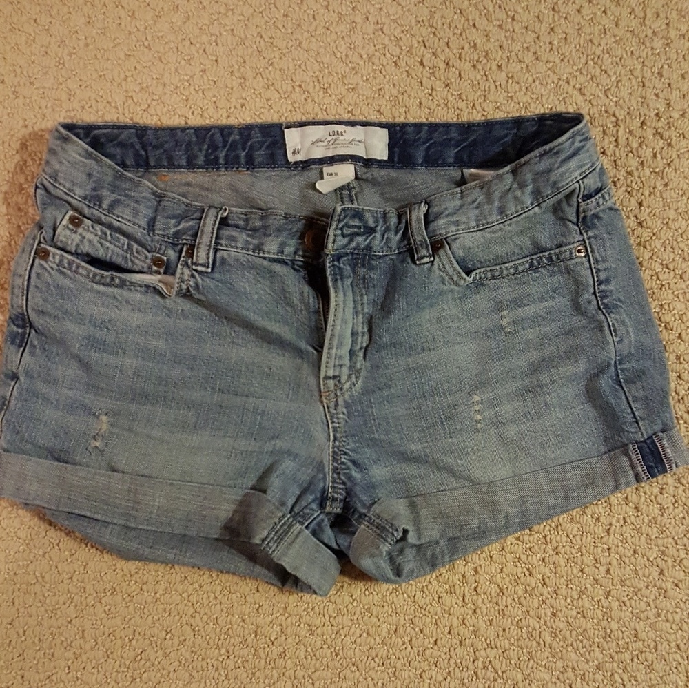 H&M size 30 jean shorts Fit like 9/10