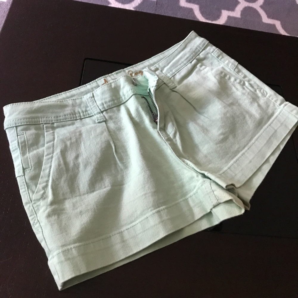 Mint American Rag Shorts