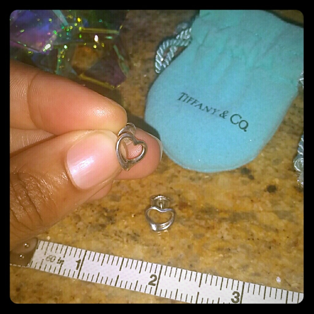 *listed on therealreal** Tiffany&co earrings