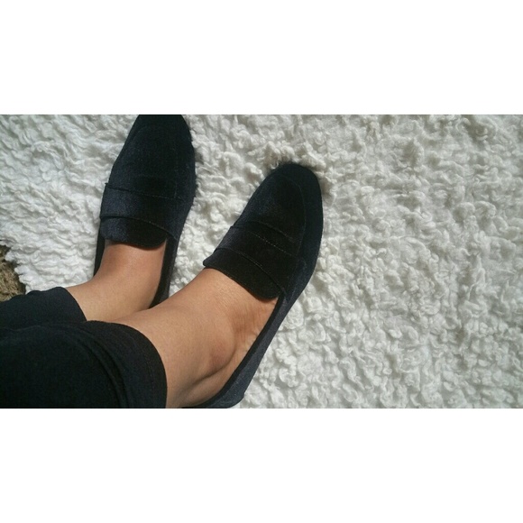 Shoe Dazzle Shoes - Velvet loafers