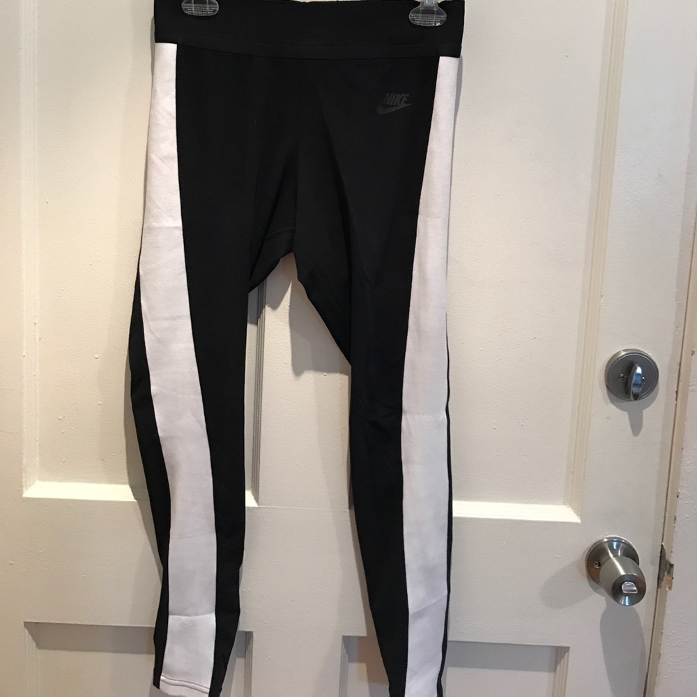 BUNDLE FOR ATHENAELI-Nike Legging & peach Dress