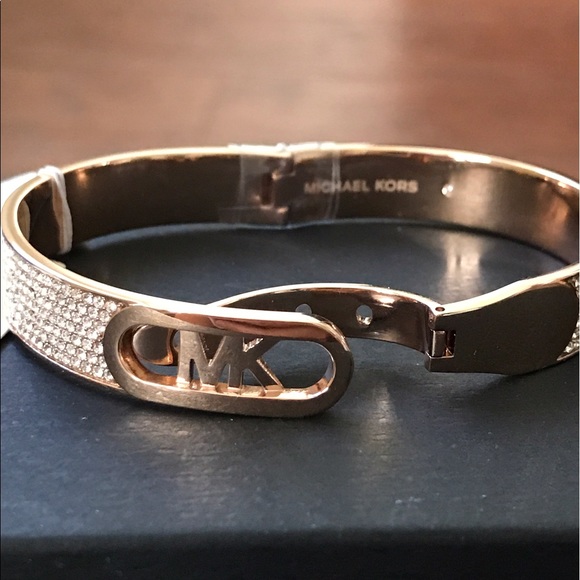 MICHAEL KORS Cityspace Hardware Buckle Bracelet - Picture 5 of 8