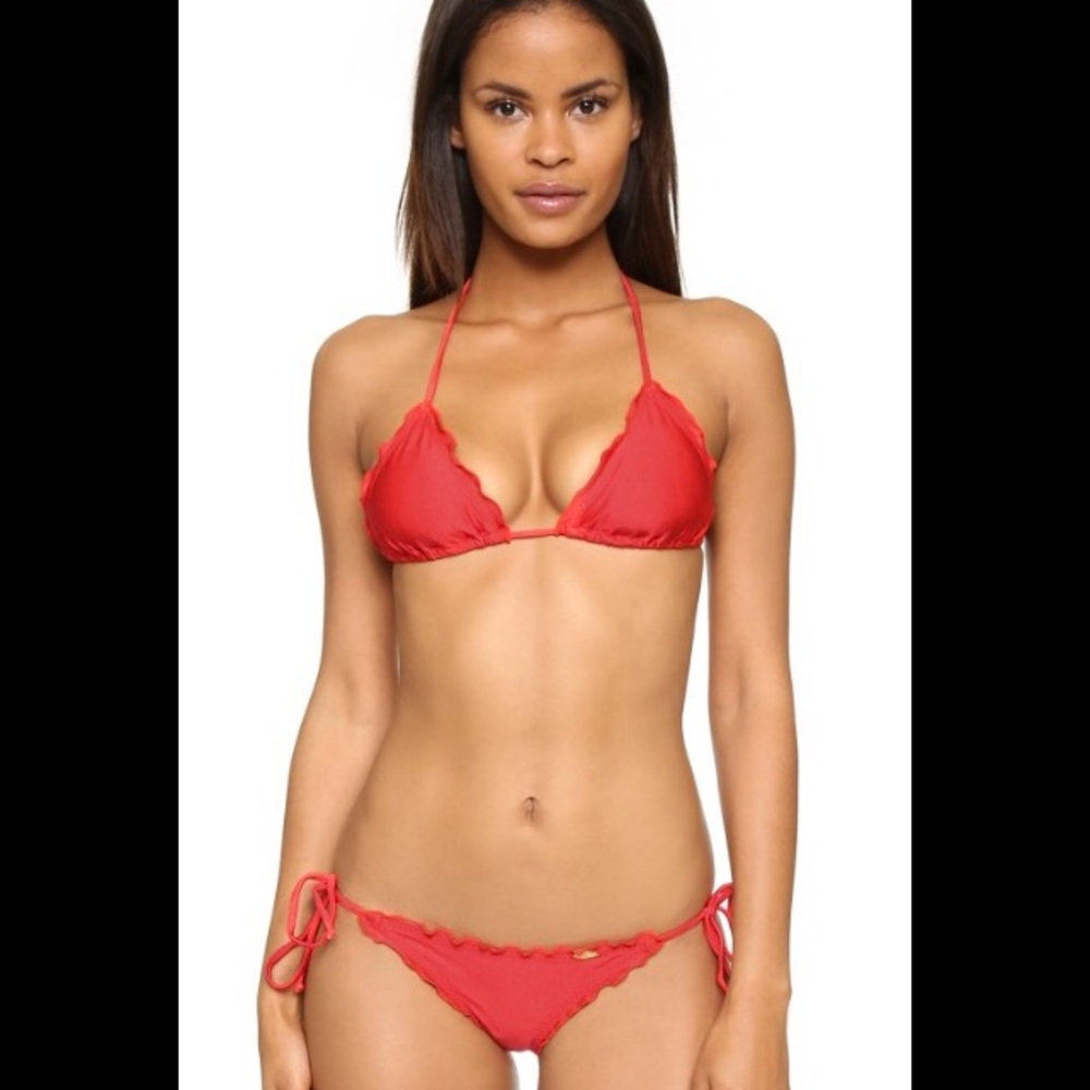 Luli Fama Wavy Triangle Top SZ Small