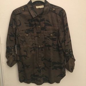 Camo print snap button shirt