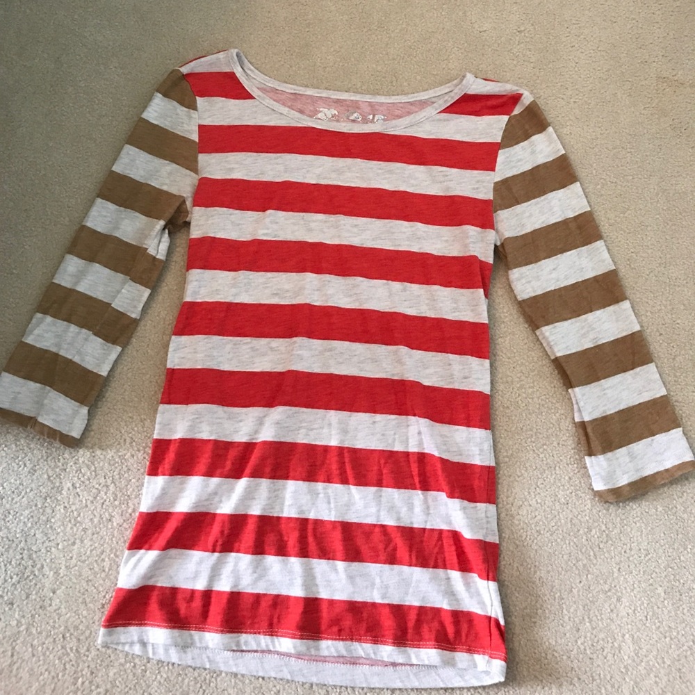 3/4 length sleeved women's  top