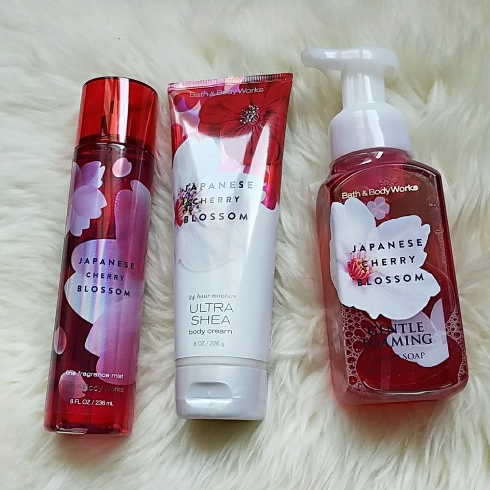 Bath and Body Works Japanese Cherry Blossom Set
