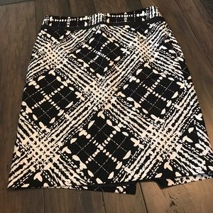 Black & White Pencil Skirt. Sz 6