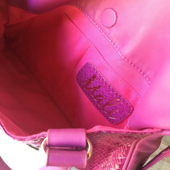 Mali Magenta Leather Purse.17212 - Picture 4 of 6