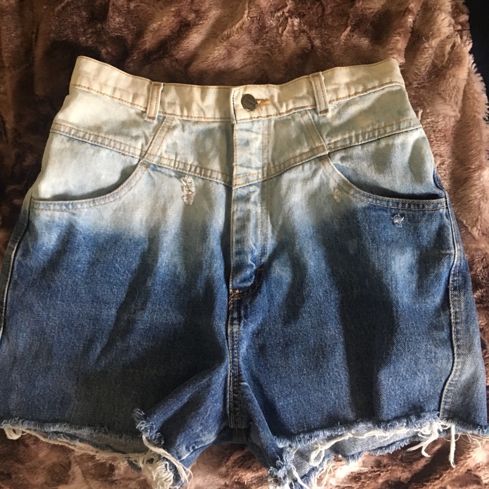SOLD Vintage style ombré high waisted short