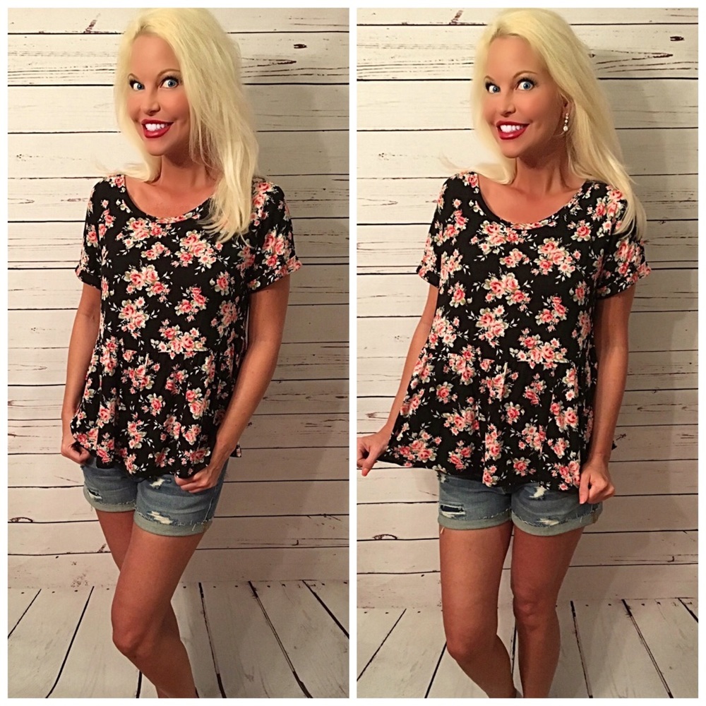 So cute Black Floral oversized back tie top - Picture 2 of 3