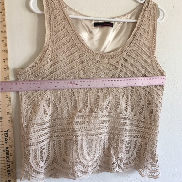 Willi Smith Tops - Unworn batternburg lace tank expensive look! Tan