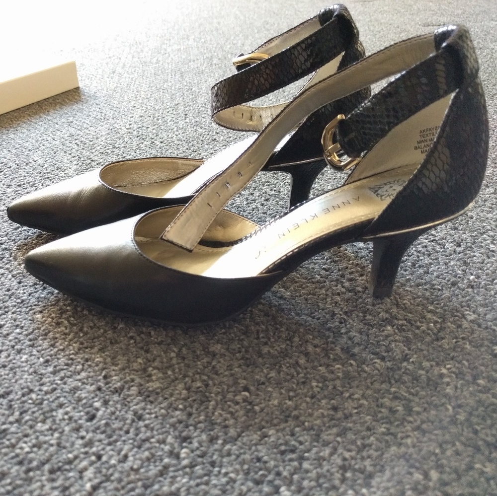 Anne Klein Fraya Dress Pumps