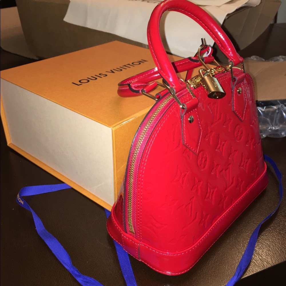 Louis Vuitton purse