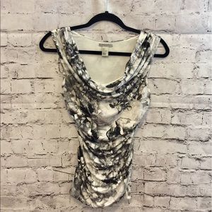 H&M Sleeveless Black and White Floral Shirt