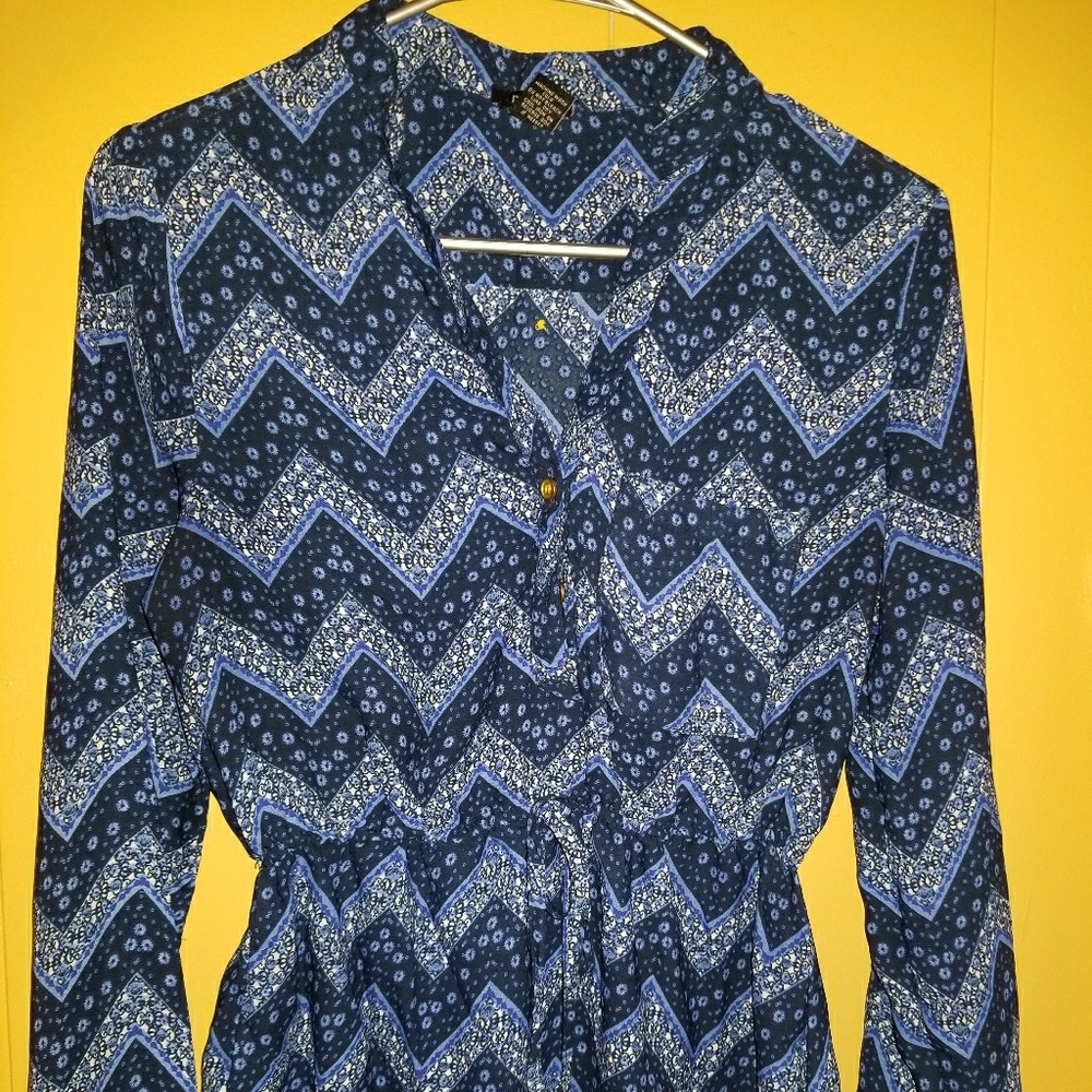 Long-sleeve shirt - great for leggings!
