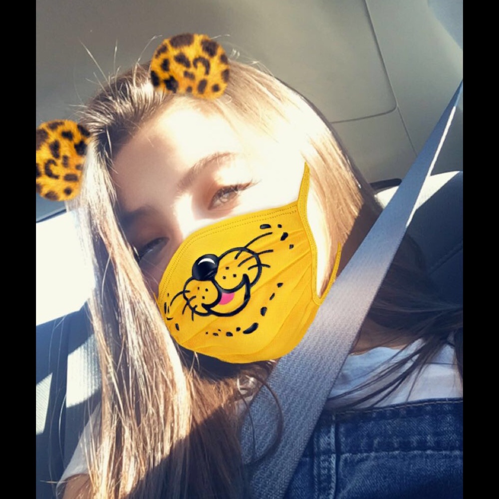 Meet your Posher, Elaina